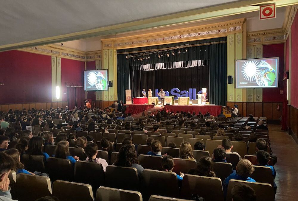 El Colegio La Salle Paterna acoge el acto de cetrería «Tras las huellas de Félix»